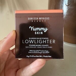 Danessa Myricks Yummy Skin Blurring Balm Powder Flushed - Lowkey NIB